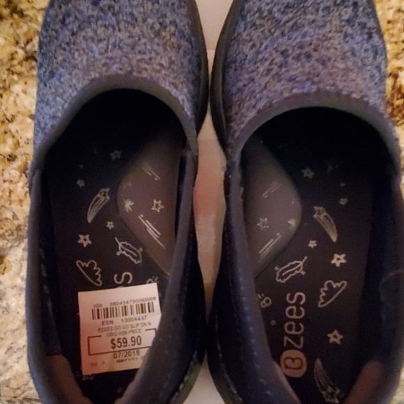 Ladies Bzees Go Go Slip Ons w/ Cloud Tech - Picture 5 of 7
